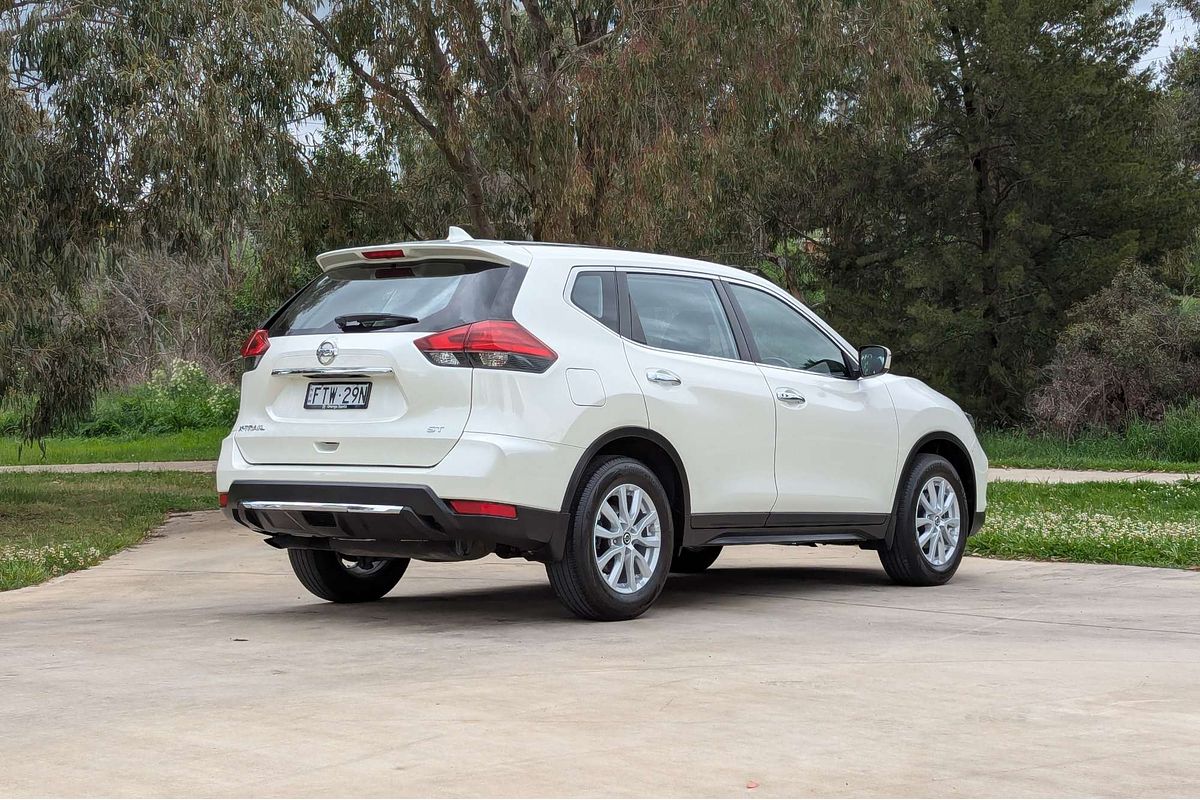 2017 Nissan X-TRAIL ST T32 Series II