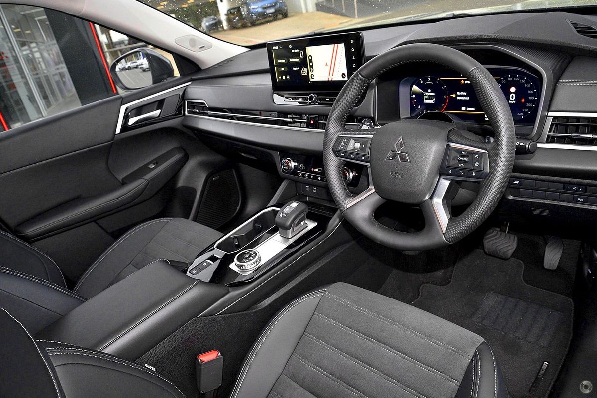 2025 Mitsubishi Outlander Aspire ZM