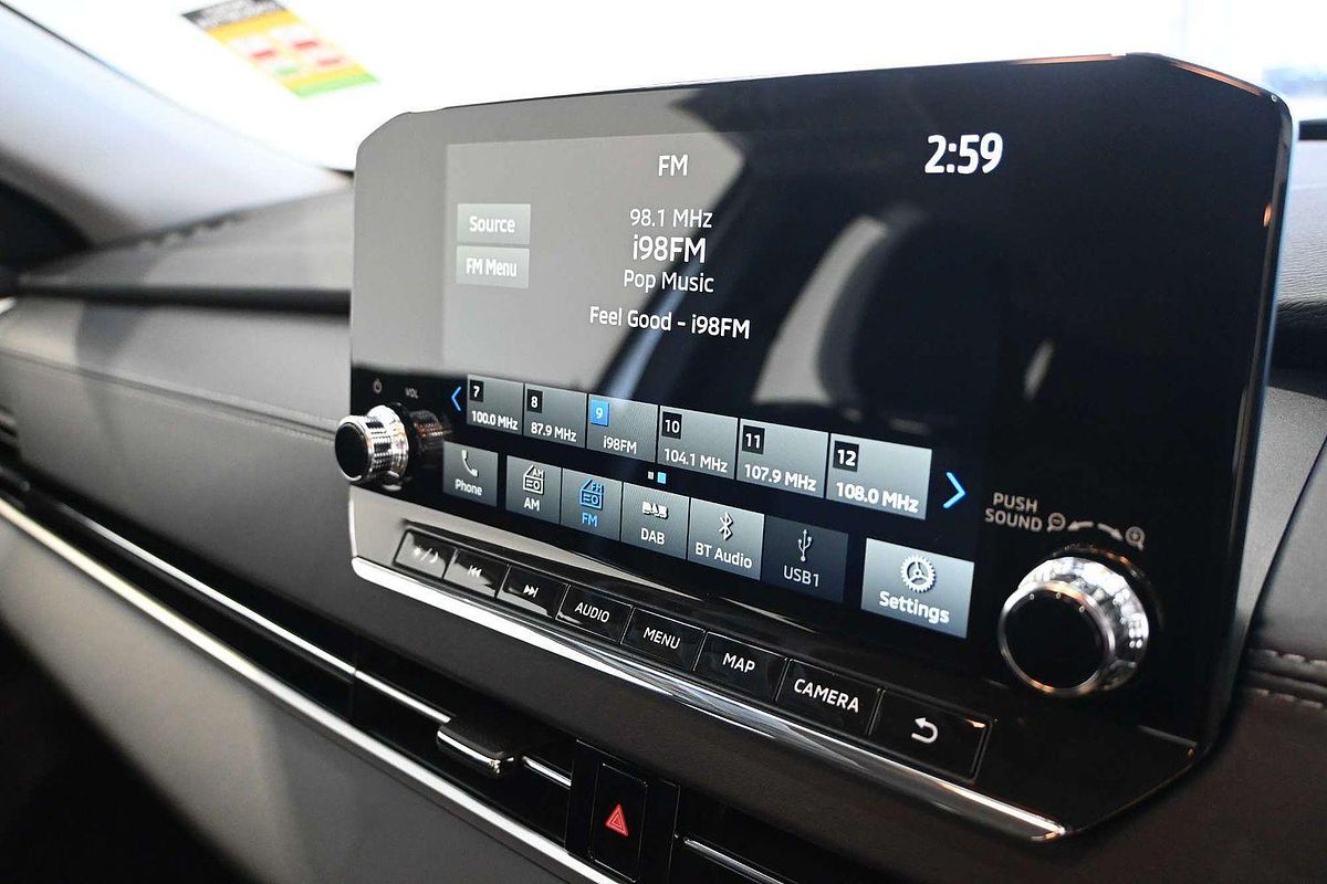 2024 Mitsubishi Outlander PHEV ES ZM