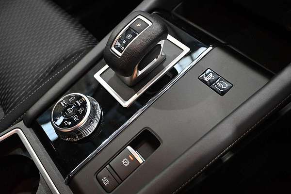 2024 Mitsubishi Outlander PHEV ES ZM