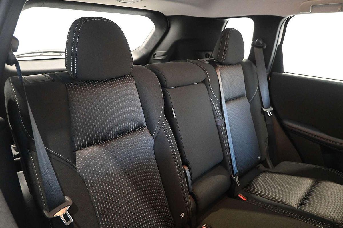 2024 Mitsubishi Outlander PHEV ES ZM