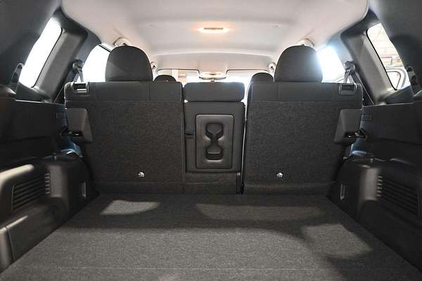 2024 Mitsubishi Outlander PHEV ES ZM