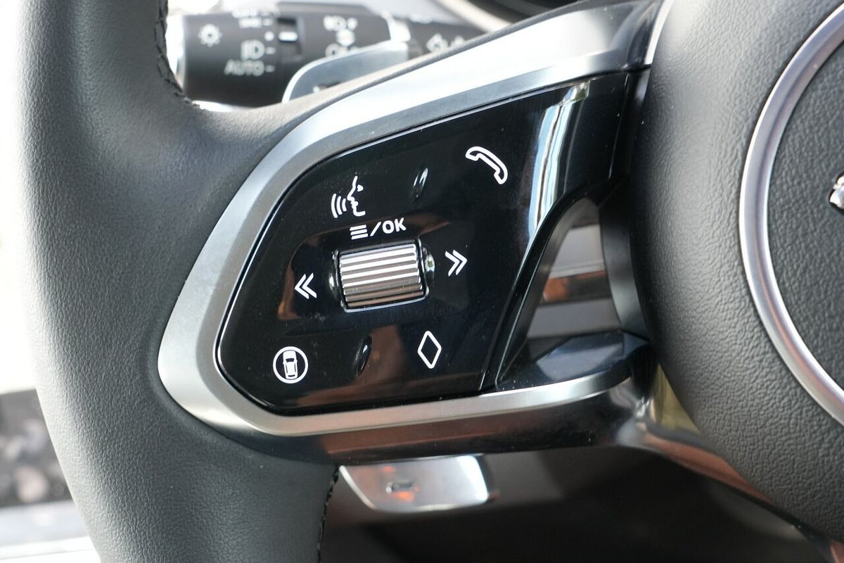 2024 Jaguar E-PACE P250 R-Dynamic SE X540