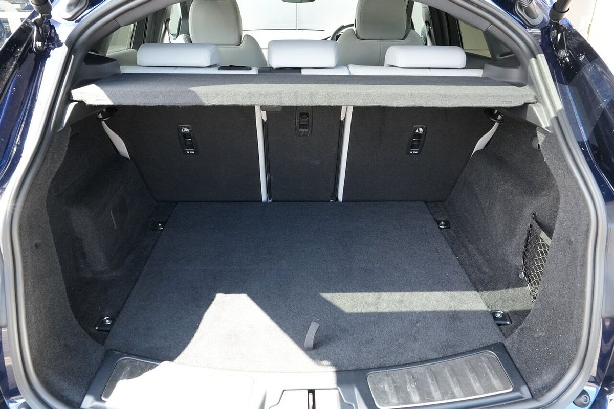 2024 Jaguar E-PACE P250 R-Dynamic SE X540