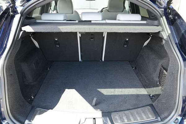 2024 Jaguar E-PACE P250 R-Dynamic SE X540