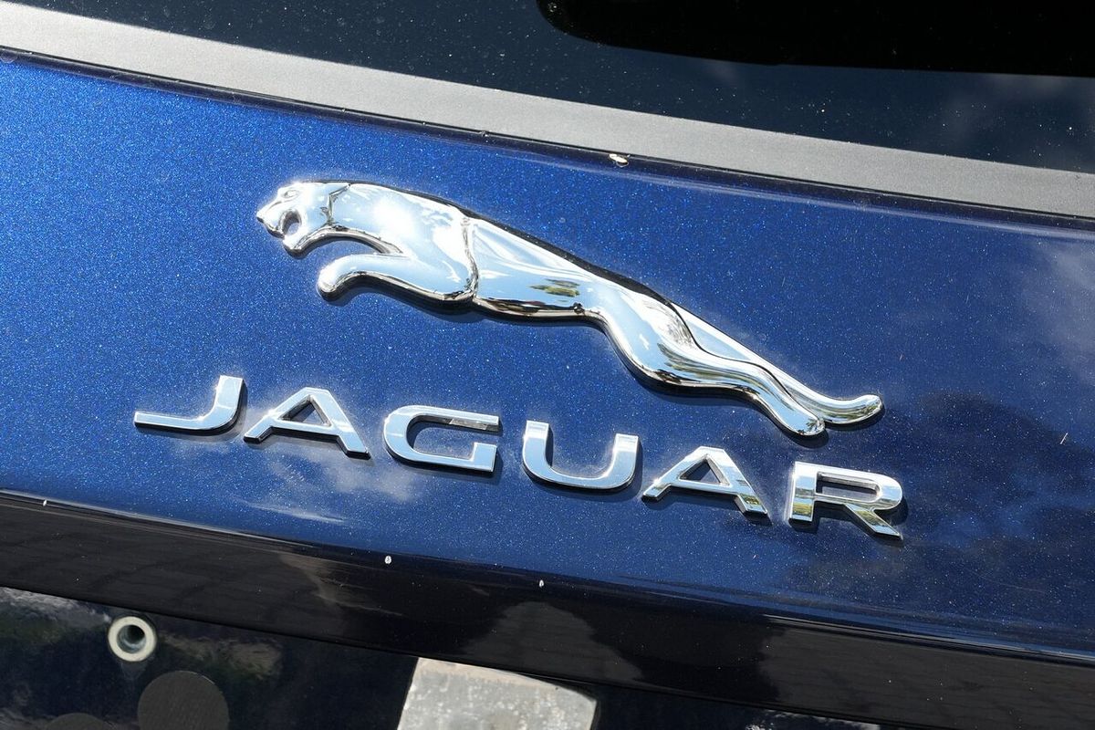 2024 Jaguar E-PACE P250 R-Dynamic SE X540