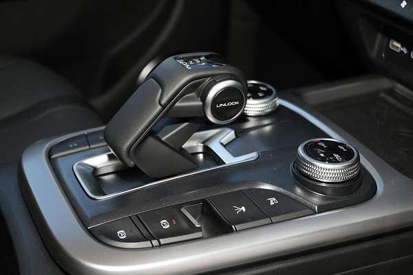 2025 GWM Tank 300 Ultra P01