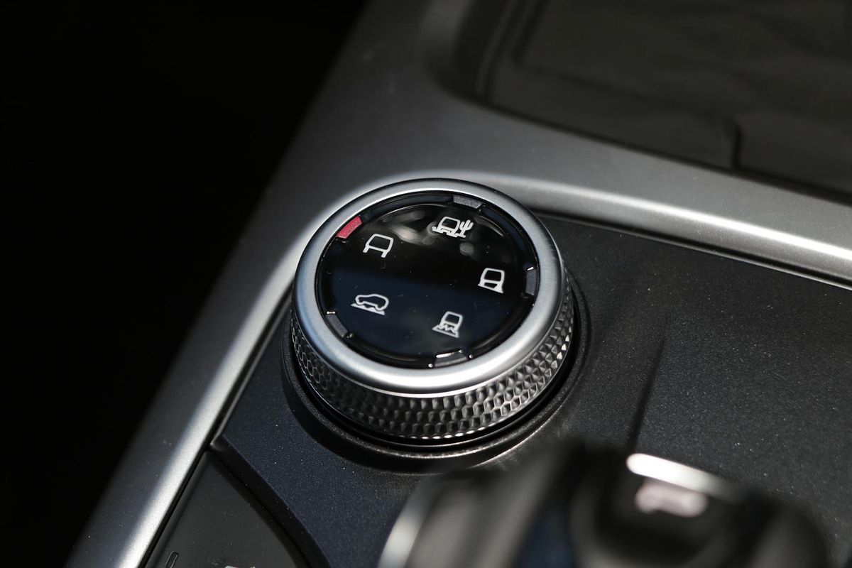 2025 GWM Tank 300 Ultra P01