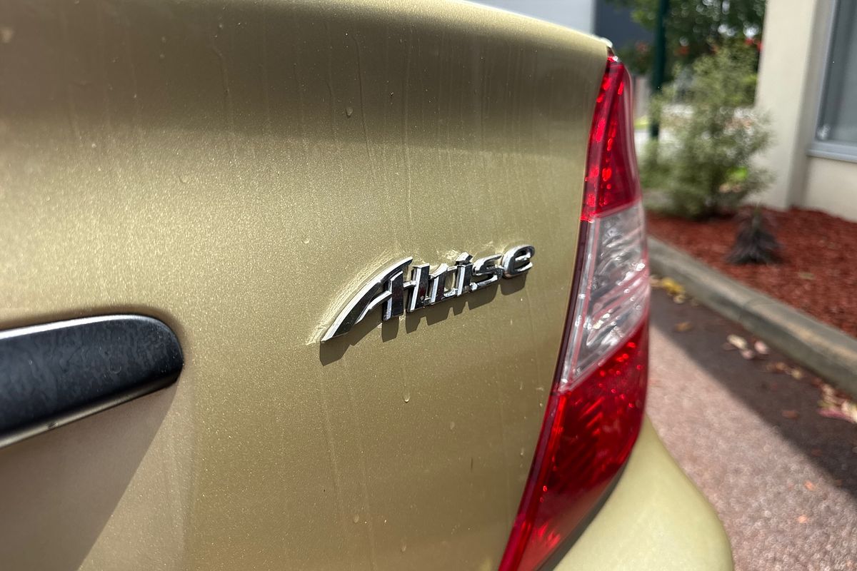 2004 Toyota Camry Altise ACV36R