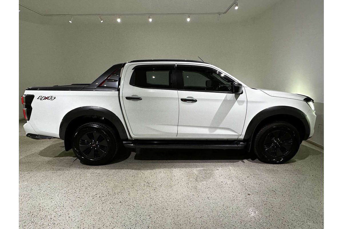 2022 Isuzu D-MAX X-TERRAIN  4X4