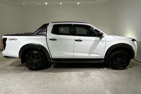 2022 Isuzu D-MAX X-TERRAIN  4X4