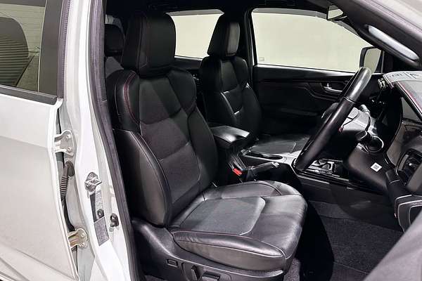 2022 Isuzu D-MAX X-TERRAIN  4X4