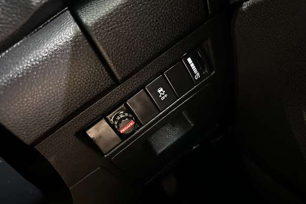 2022 Isuzu D-MAX X-TERRAIN  4X4