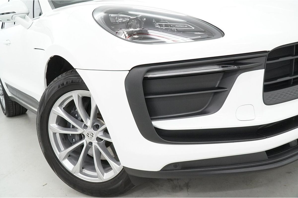 2024 Porsche Macan 95B