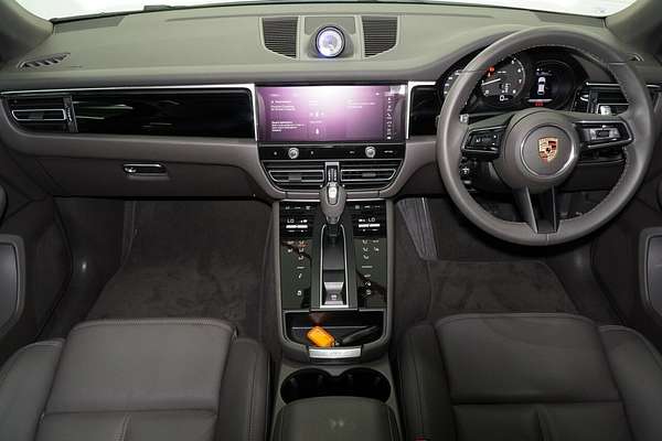 2024 Porsche Macan 95B