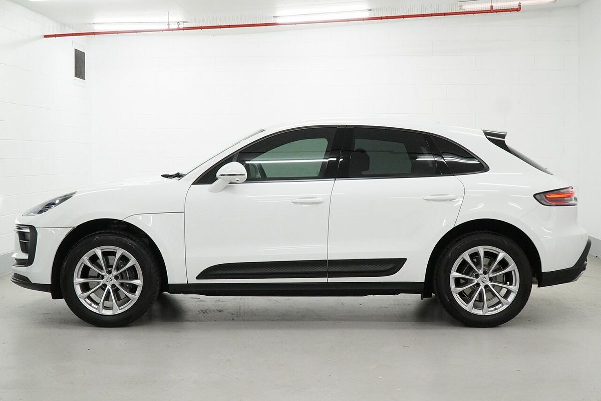 2024 Porsche Macan 95B