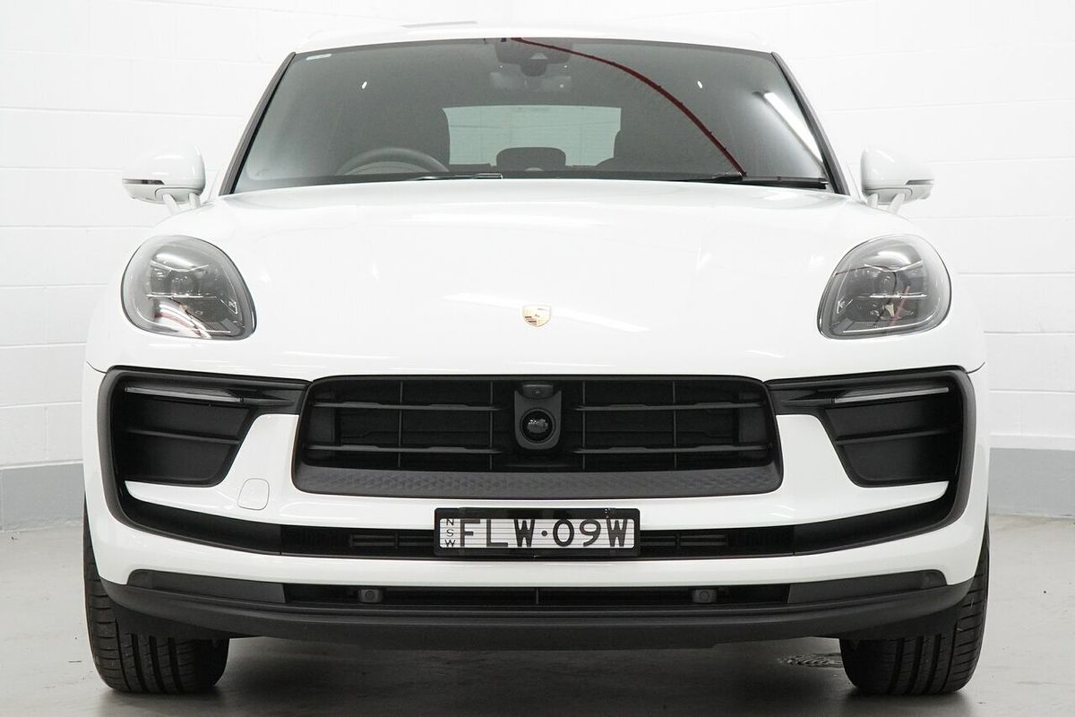 2024 Porsche Macan 95B