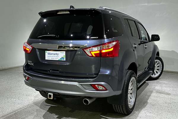 2021 Isuzu MU-X LS-T