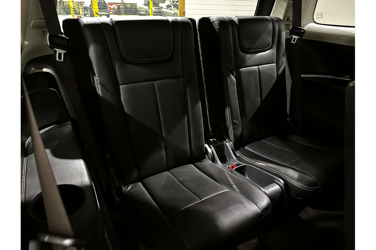 2021 Isuzu MU-X LS-T