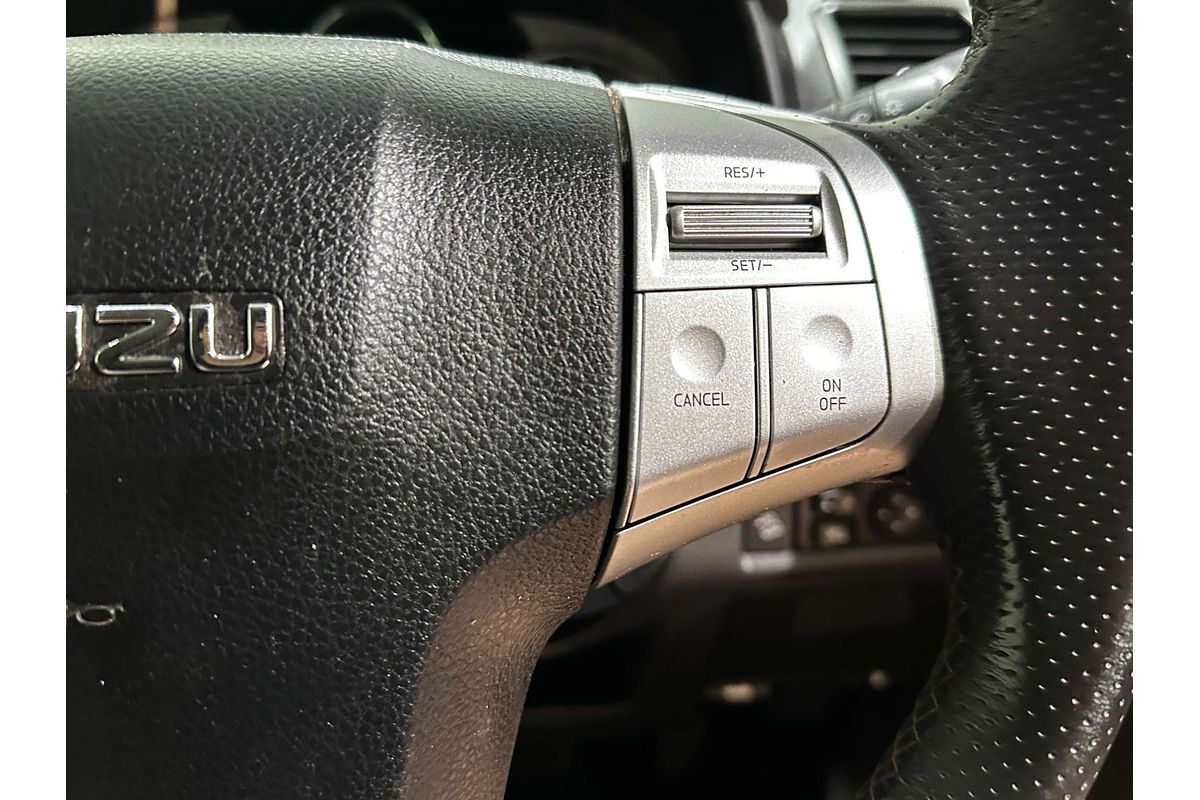 2021 Isuzu MU-X LS-T