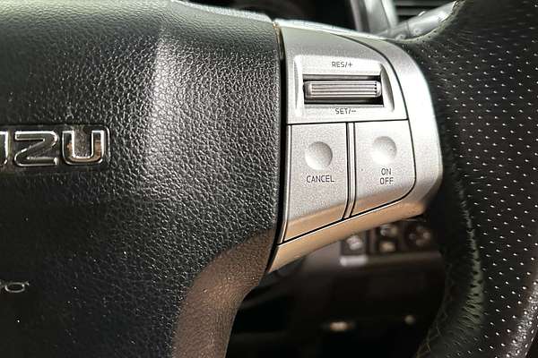 2021 Isuzu MU-X LS-T