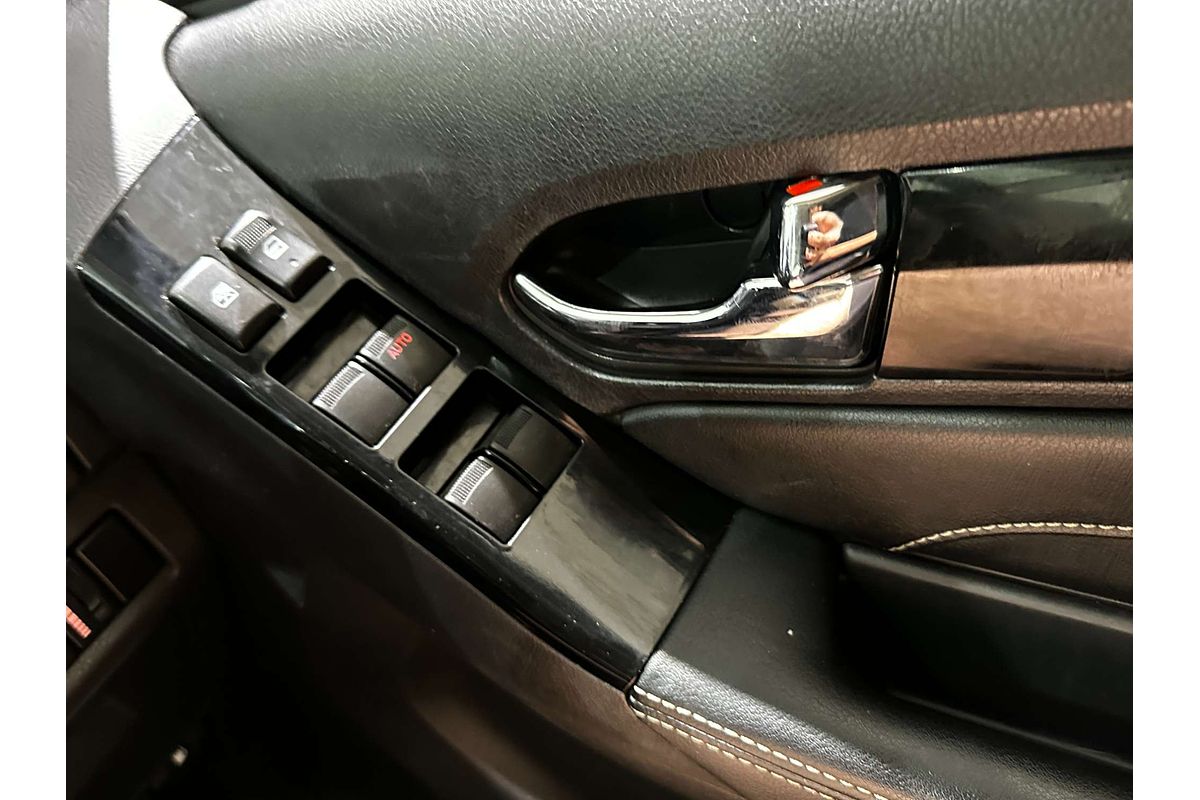 2021 Isuzu MU-X LS-T