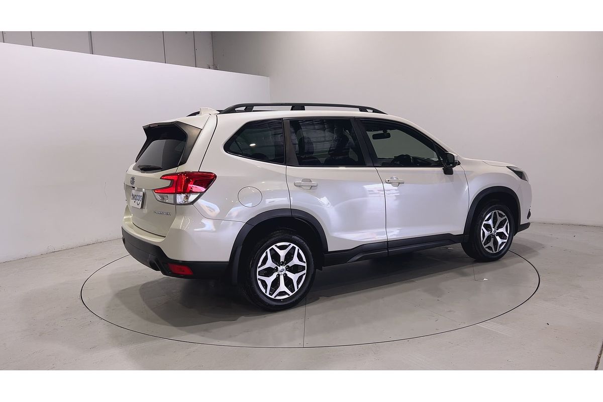 2022 Subaru Forester 2.5i S5