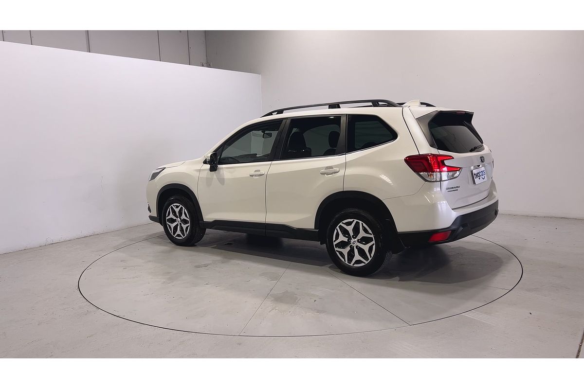2022 Subaru Forester 2.5i S5