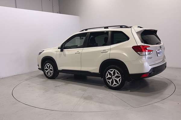 2022 Subaru Forester 2.5i S5