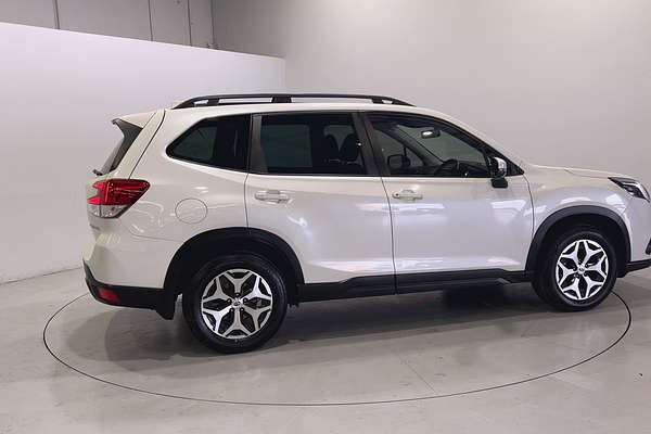 2022 Subaru Forester 2.5i S5