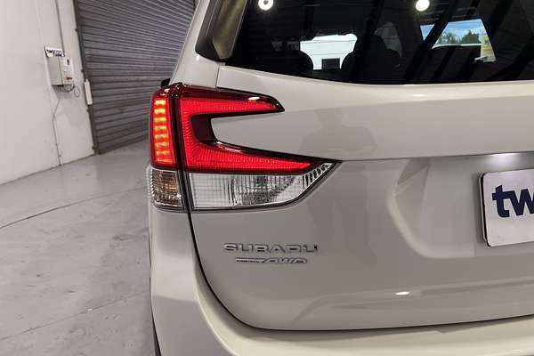 2022 Subaru Forester 2.5i S5