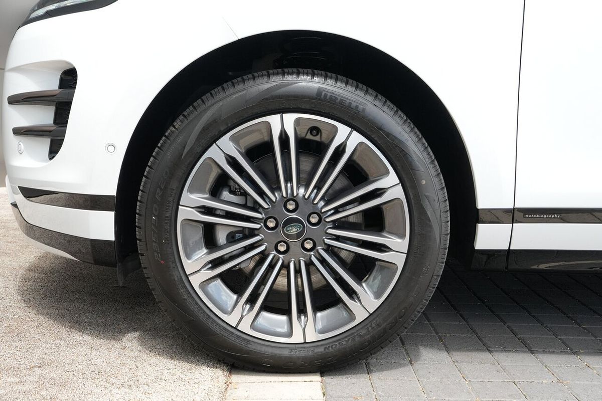 2025 Land Rover Range Rover Evoque P300e Autobiography L551