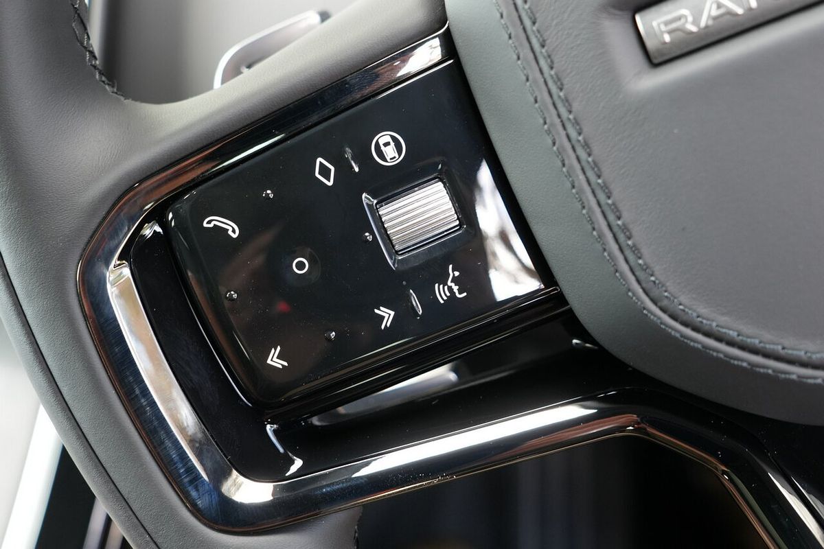 2025 Land Rover Range Rover Evoque P300e Autobiography L551