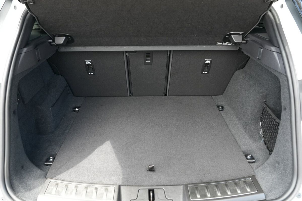 2025 Land Rover Range Rover Evoque P300e Autobiography L551