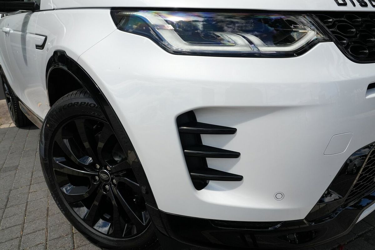 2025 Land Rover Discovery Sport P250 Dynamic SE L550