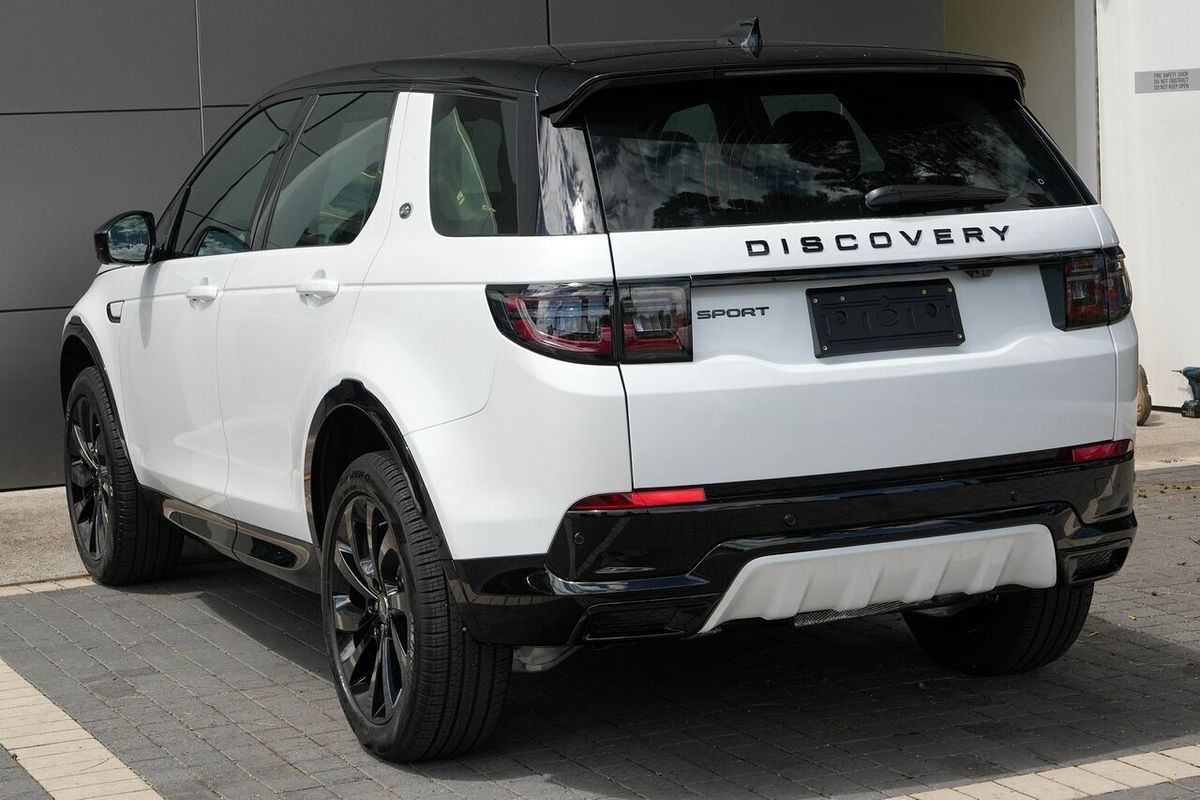 2025 Land Rover Discovery Sport P250 Dynamic SE L550