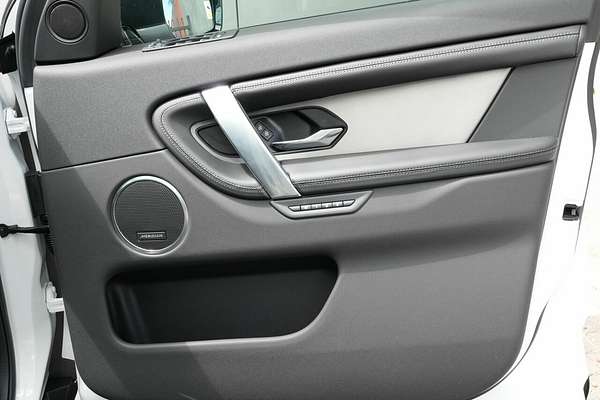 2025 Land Rover Discovery Sport P250 Dynamic SE L550