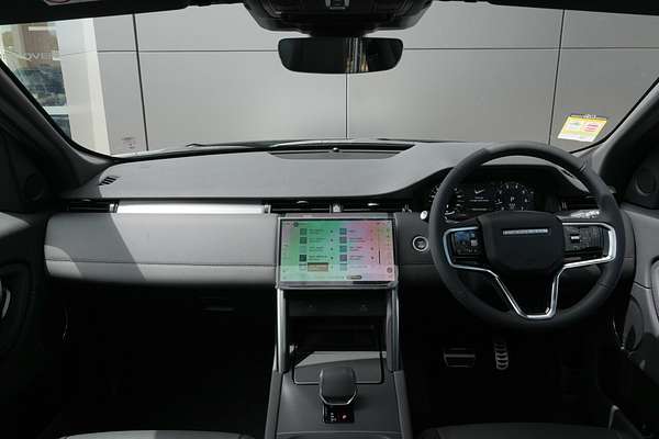 2025 Land Rover Discovery Sport P250 Dynamic SE L550