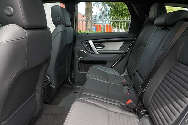 2025 Land Rover Discovery Sport P250 Dynamic SE L550