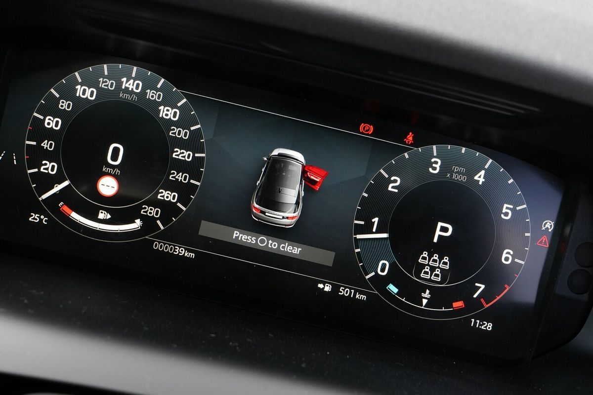 2025 Land Rover Discovery Sport P250 Dynamic SE L550