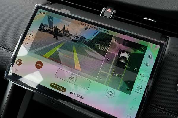 2025 Land Rover Discovery Sport P250 Dynamic SE L550