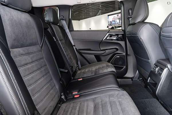 2025 Mitsubishi Outlander Aspire ZM