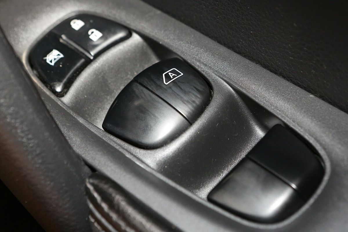 2014 Nissan X-TRAIL ST T32