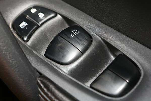 2014 Nissan X-TRAIL ST T32