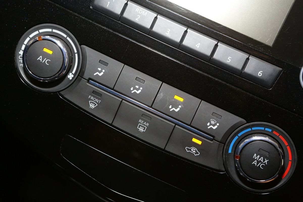 2014 Nissan X-TRAIL ST T32