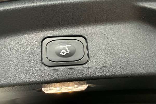 2025 Ford Everest Trend 2.0L