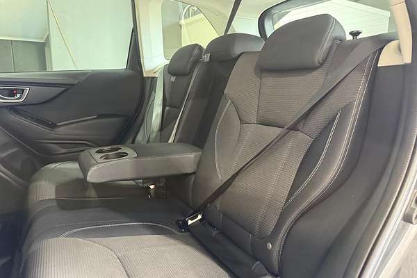 2023 Subaru Forester 2.5i S5