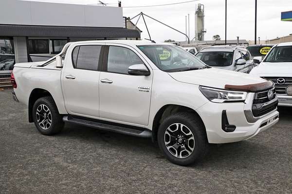2021 Toyota Hilux SR5 GUN126R 4X4
