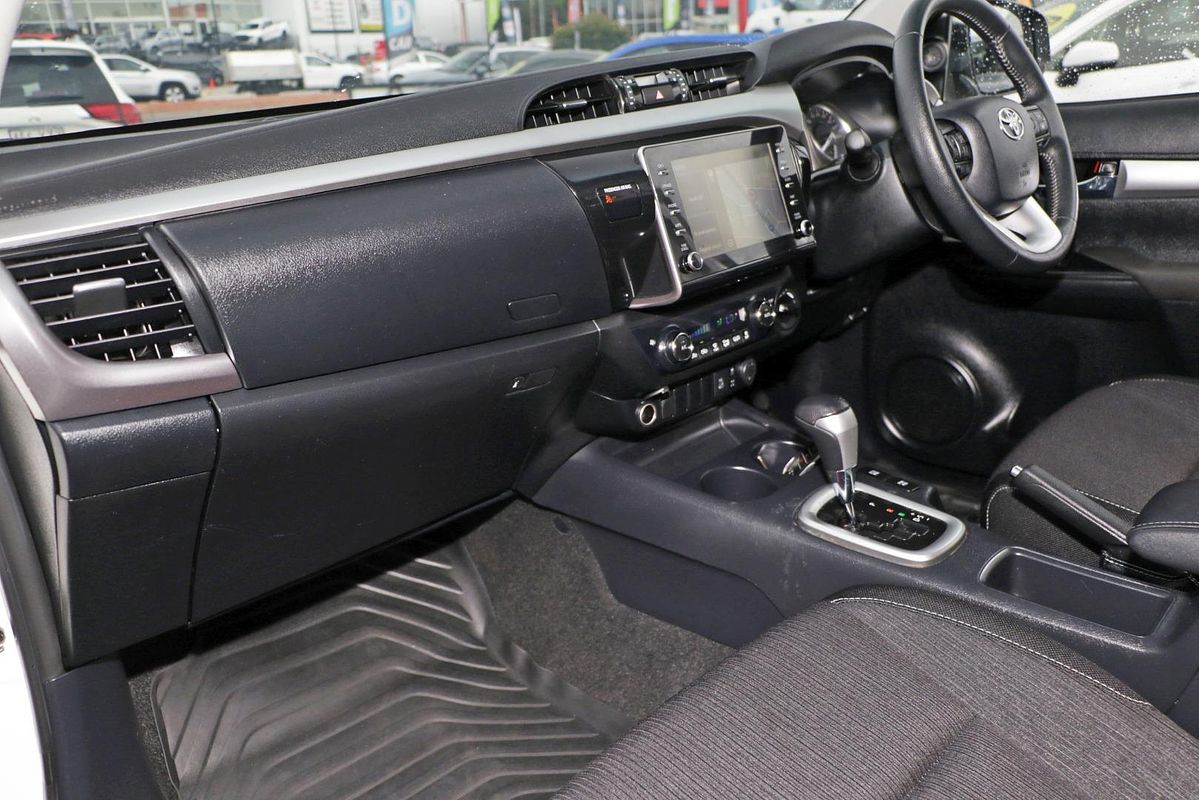 2021 Toyota Hilux SR5 GUN126R 4X4