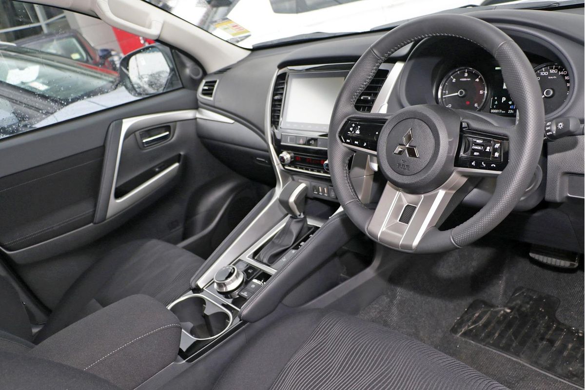 2024 Mitsubishi Pajero Sport GLS QG